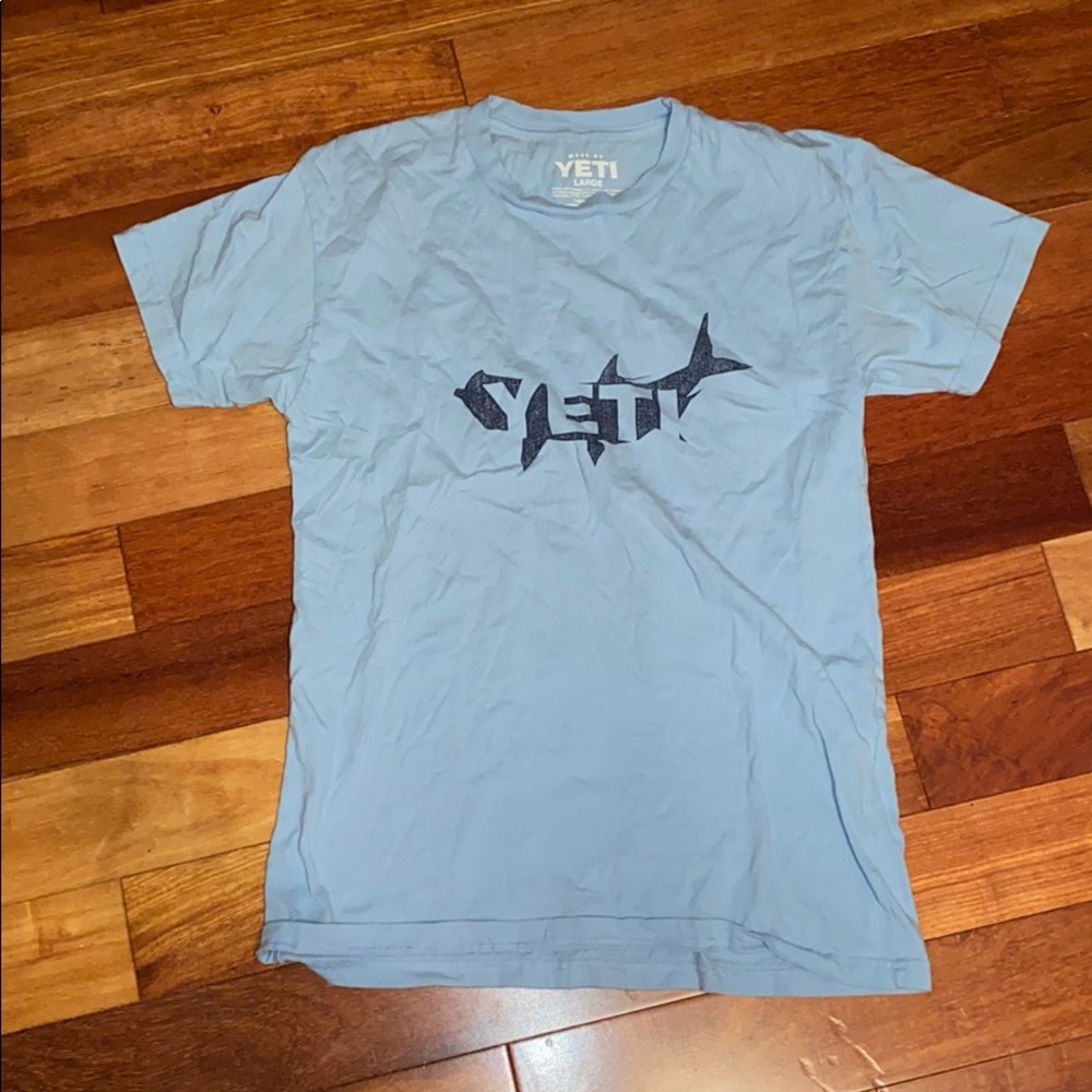 YETI tee